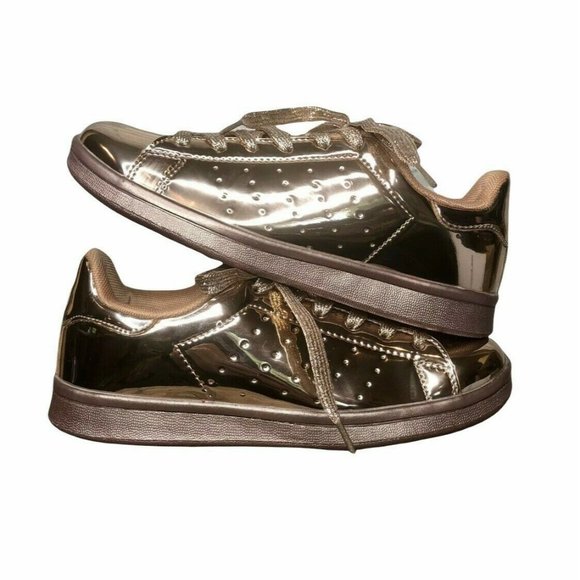 Qupid Shoes - Qupid Metallic Rose Gold Shiny Women's Shoes Sz 6